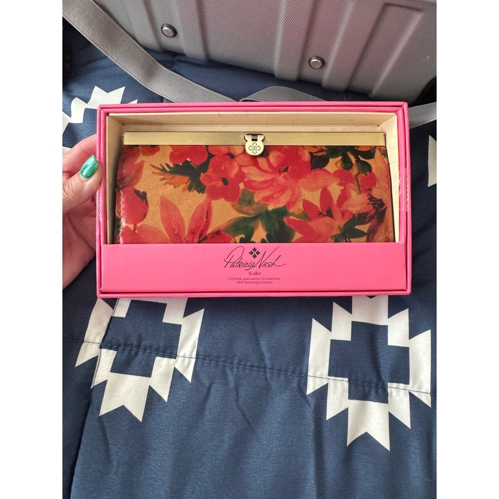 Patricia Nash Floral Leather Frame Wallet RFID Blocking 10 Card Slots NWOT - Picture 6 of 7